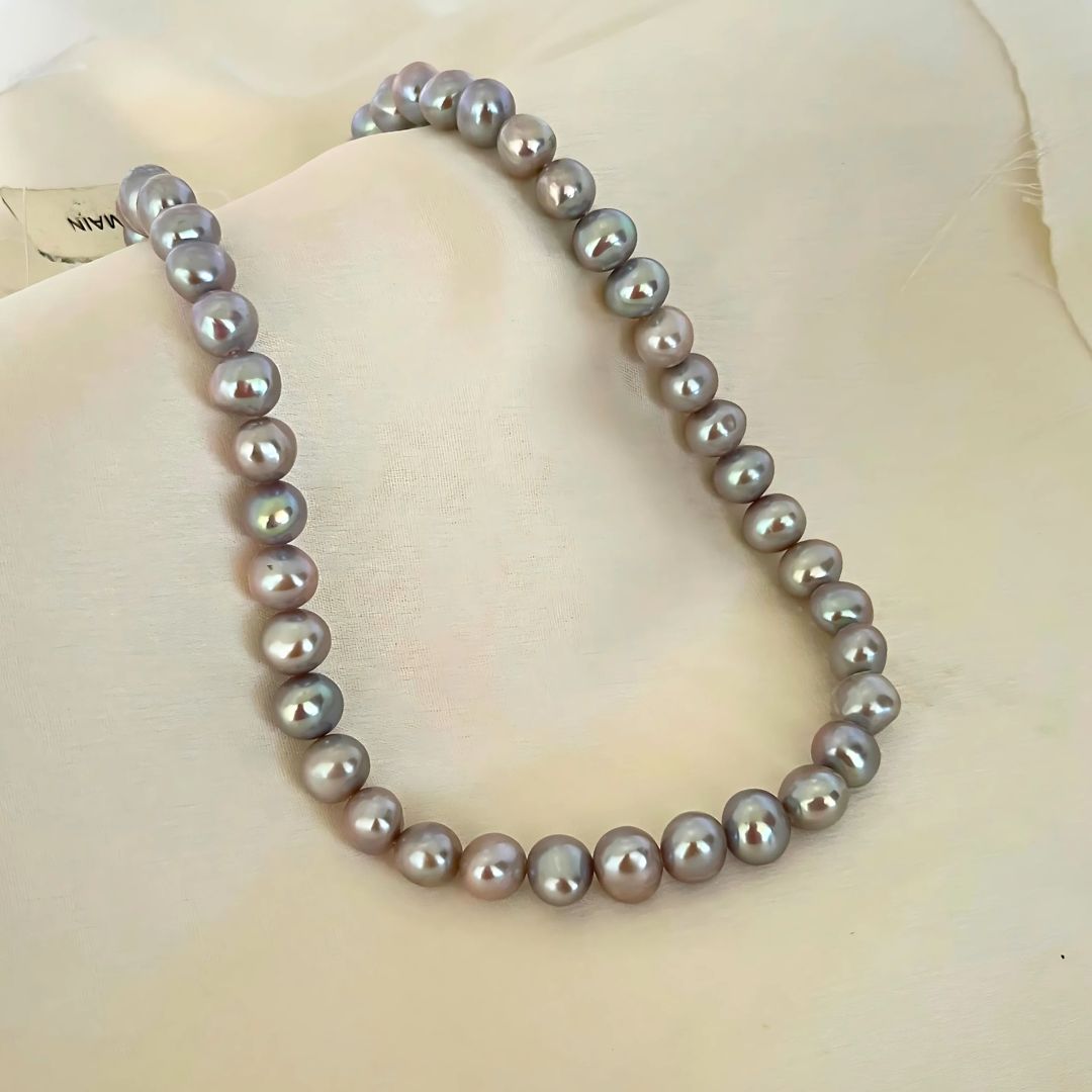 Grey Pearl Necklace - CherishBox