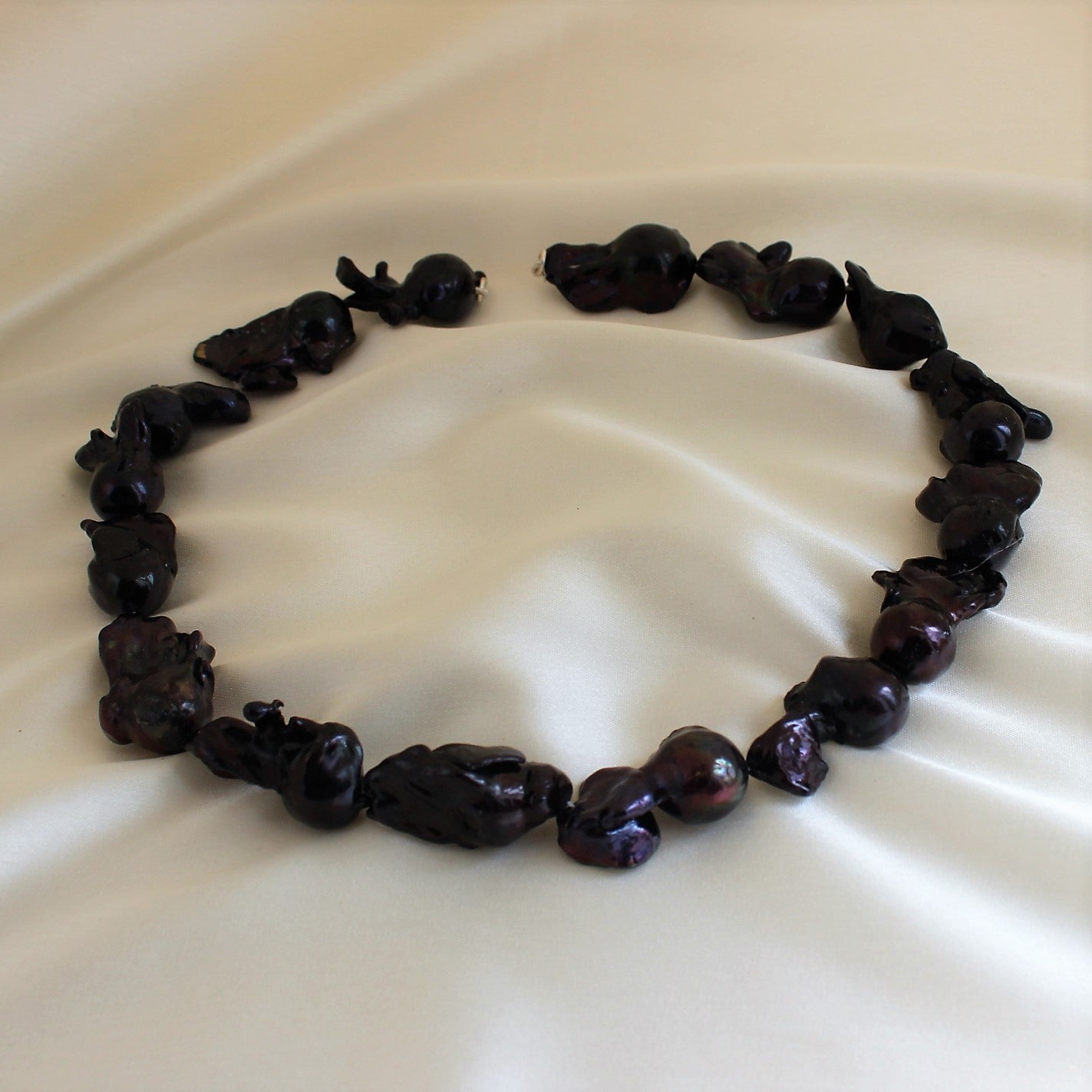 Black Baroque Choker Pearl Necklace - CherishBox