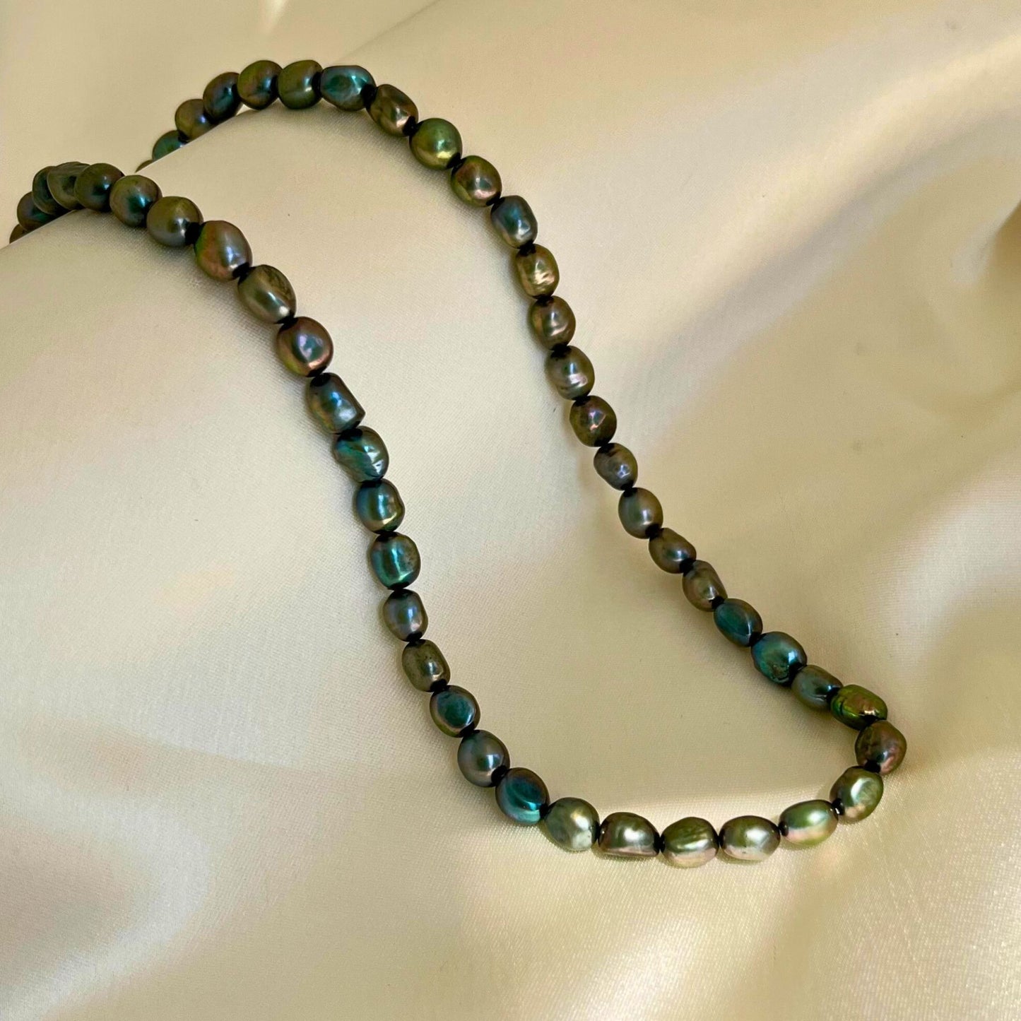 Highland Green Tumble Freshwater Pearl Necklace