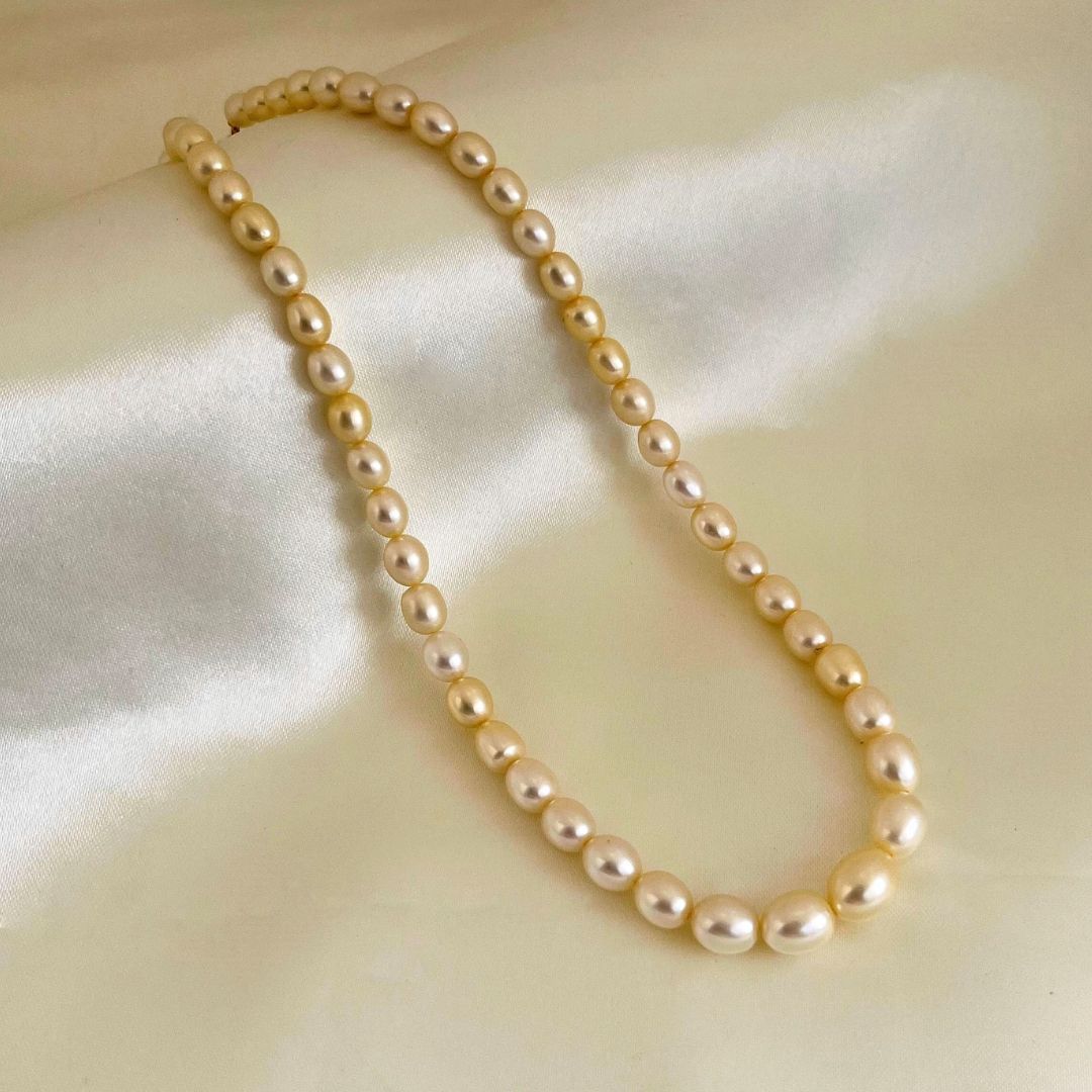 Vintage Gold Oval Pearl Necklace -8mm)