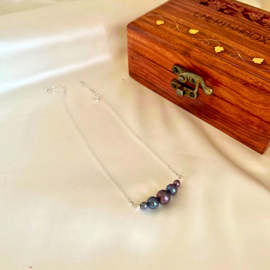 5 beaded Blue Pearl Necklace - CherishBox