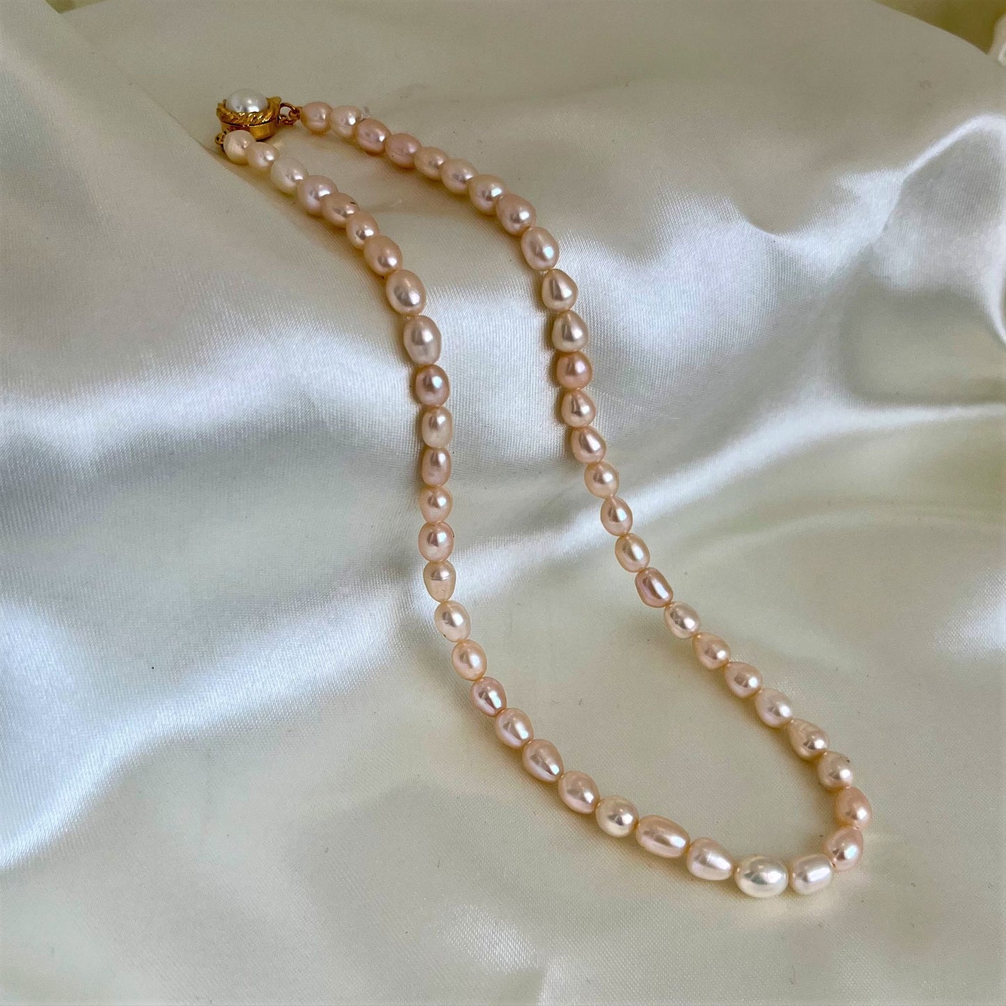 Peach Oval Pearl Necklace - CherishBox