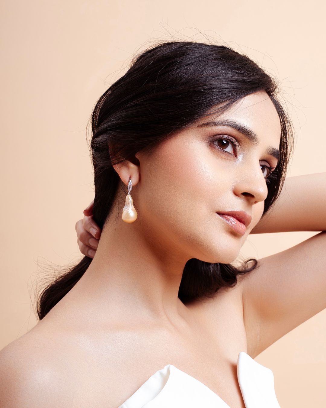 Gleam Drop – Baroque Pearl Dangler Earrings