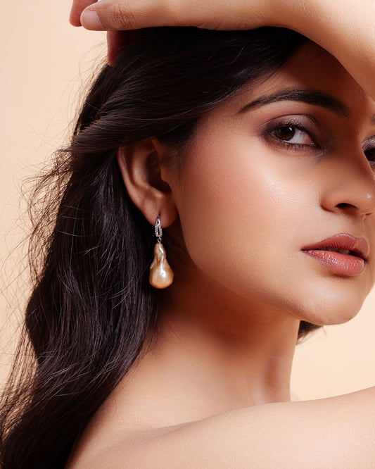 Gleam Drop – Baroque Pearl Dangler Earrings