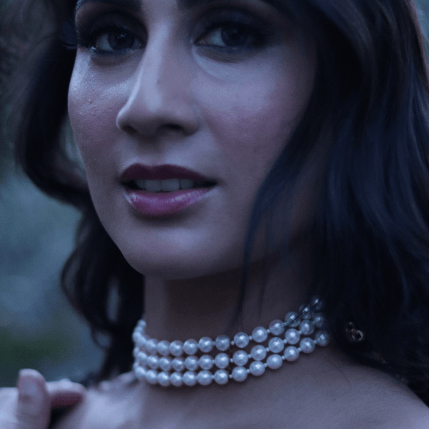 3 layer beautiful Pearl Choker Necklace Set - CherishBox