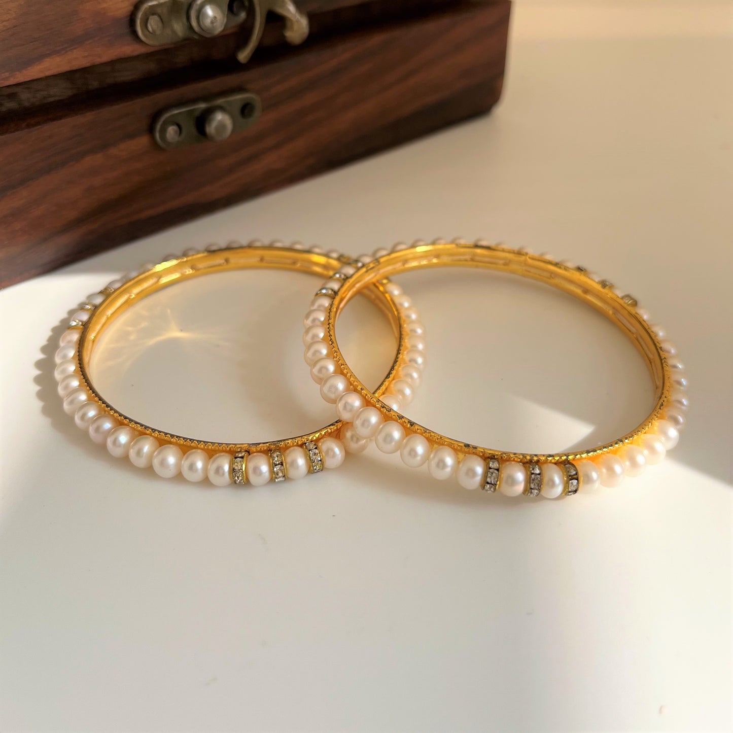 Set of 2 white pearl bangles