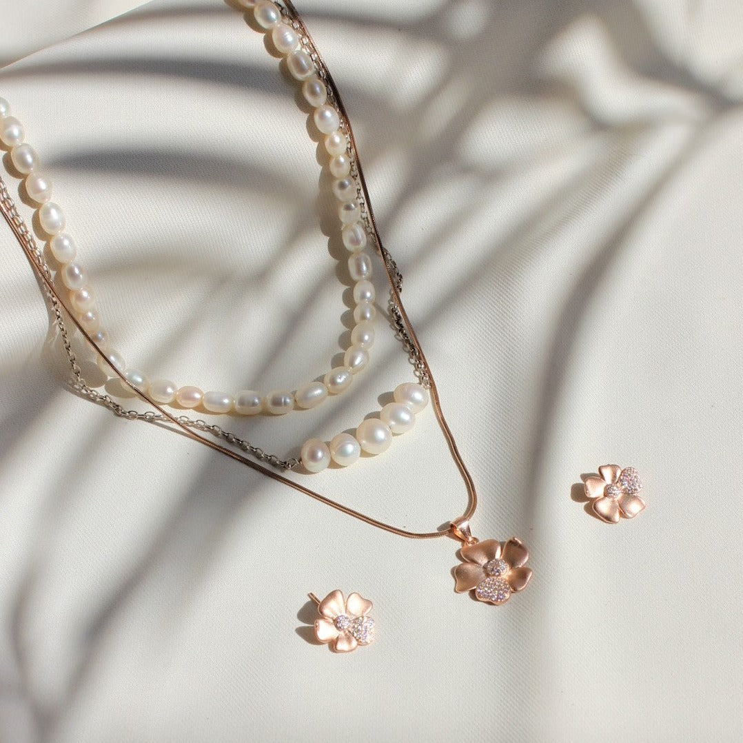 The Flamingo Pearl Necklace Set - CherishBox
