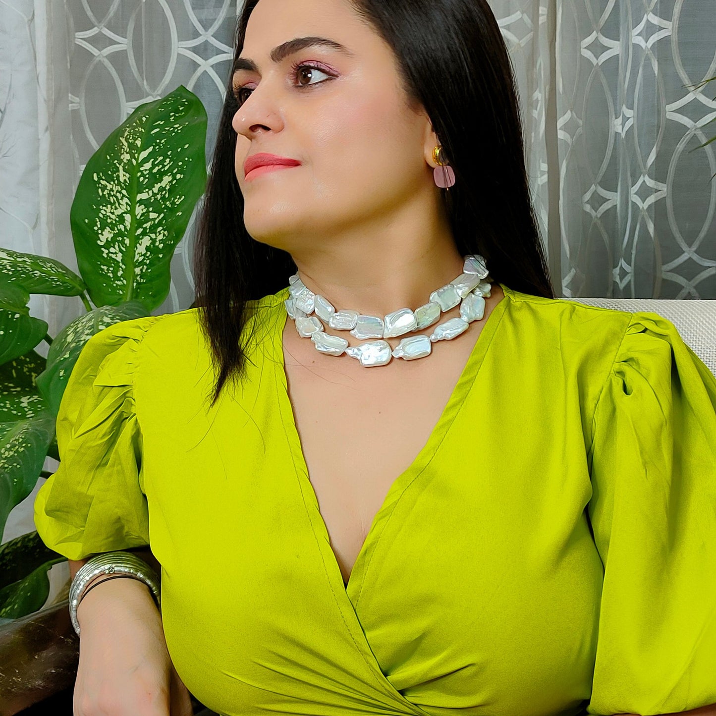 Unshaped Pearl Necklace