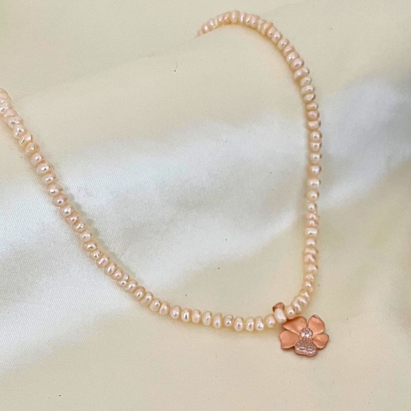 Beautiful Pearl Necklace - CherishBox