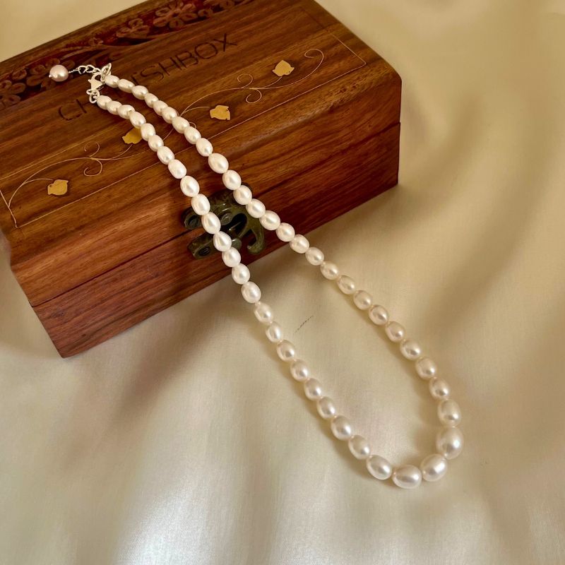 Graded White Oval Pearl Necklace - CherishBox