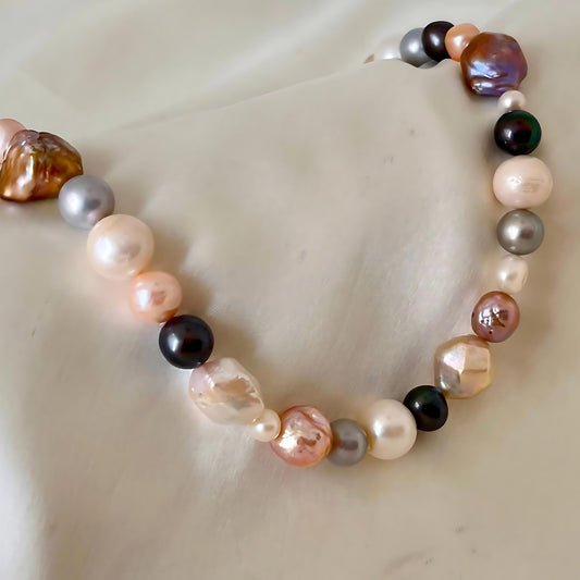 Big Pearl Choker Necklace - CherishBox