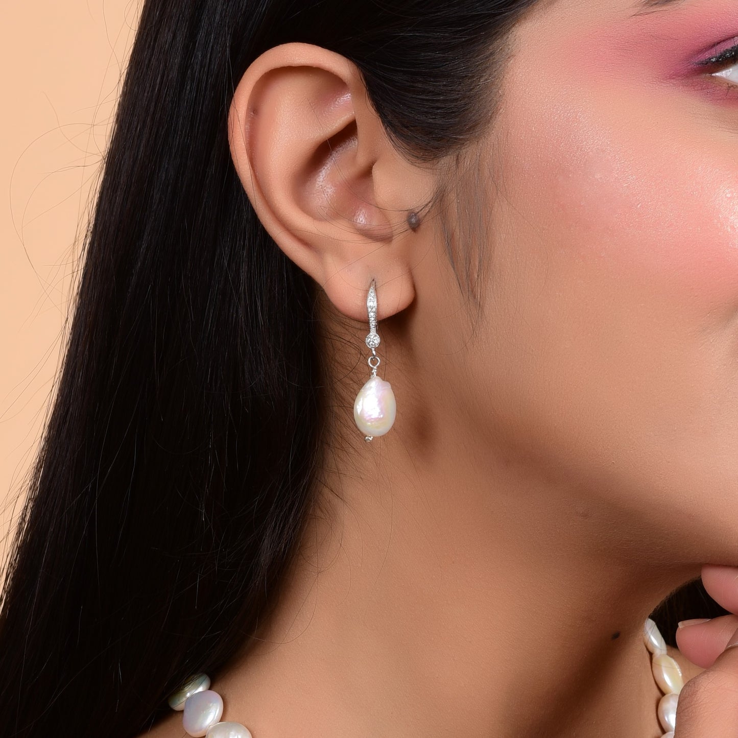 Coin Pearl Earring : CherishBox