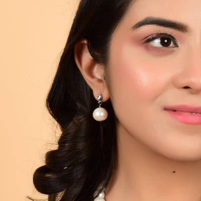 Pearl Drop Silver Earrings - CherishBox