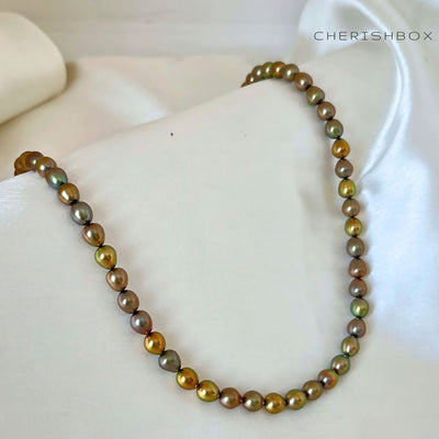 Green Oval Pearl Necklace - CherishBox
