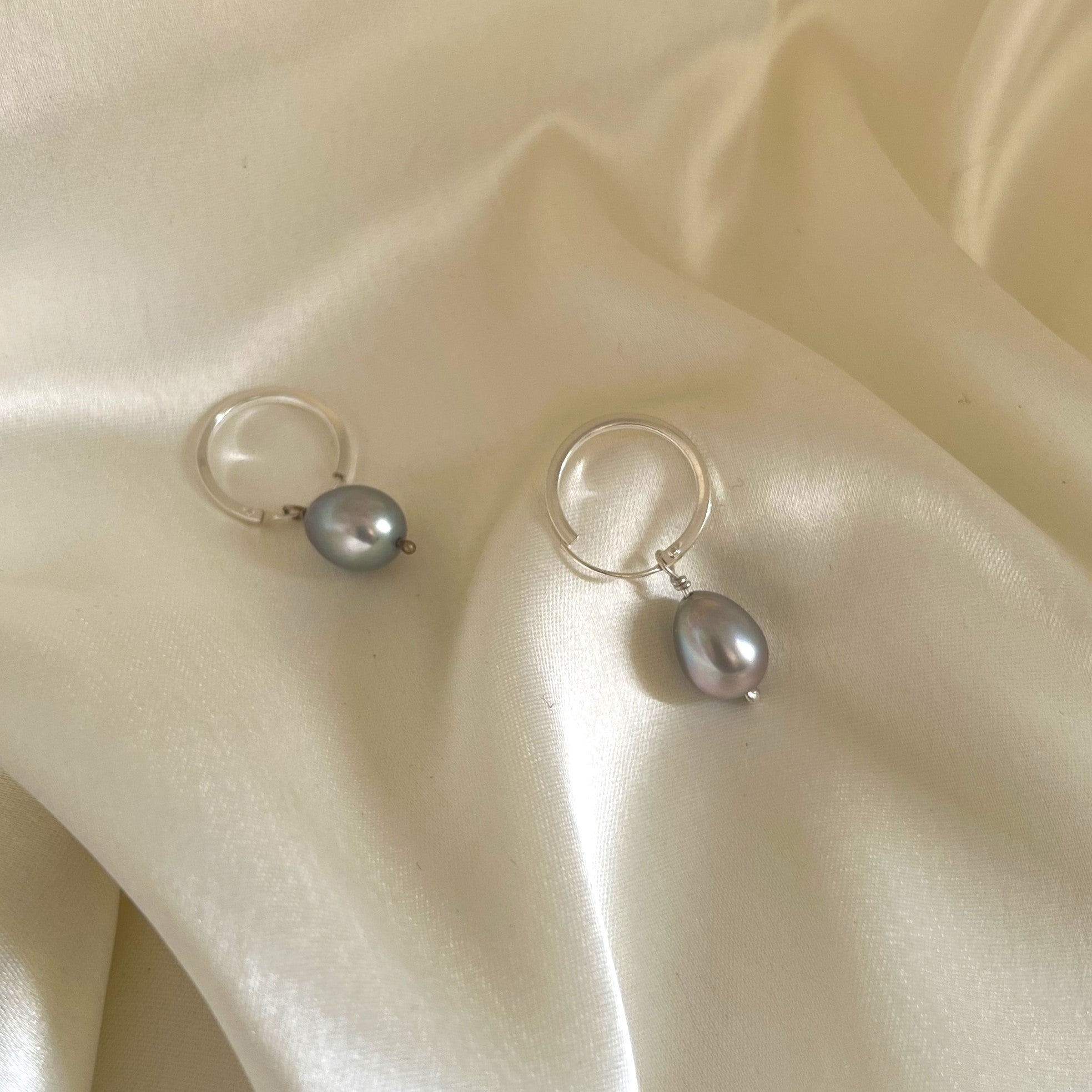 Grey Pearl Earrings – gloriabassdesign