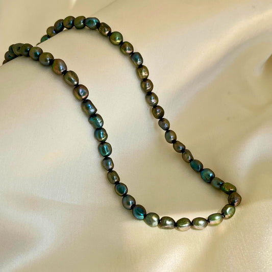 Highland Green Tumble Freshwater Pearl Necklace
