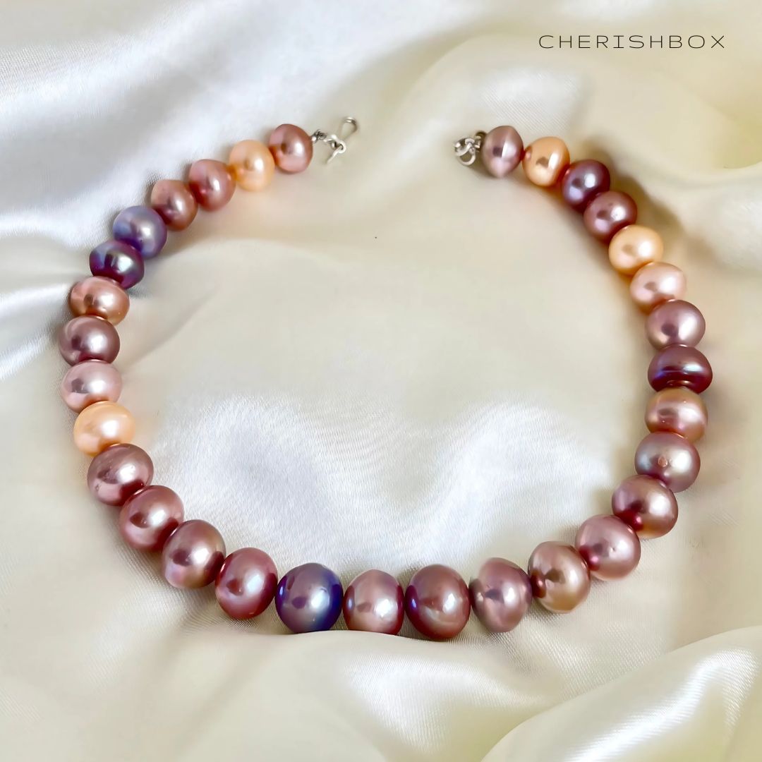 Pearl Necklace in shades of pink - CherishBox