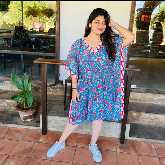 Unshaped Milky White Pearl Necklace