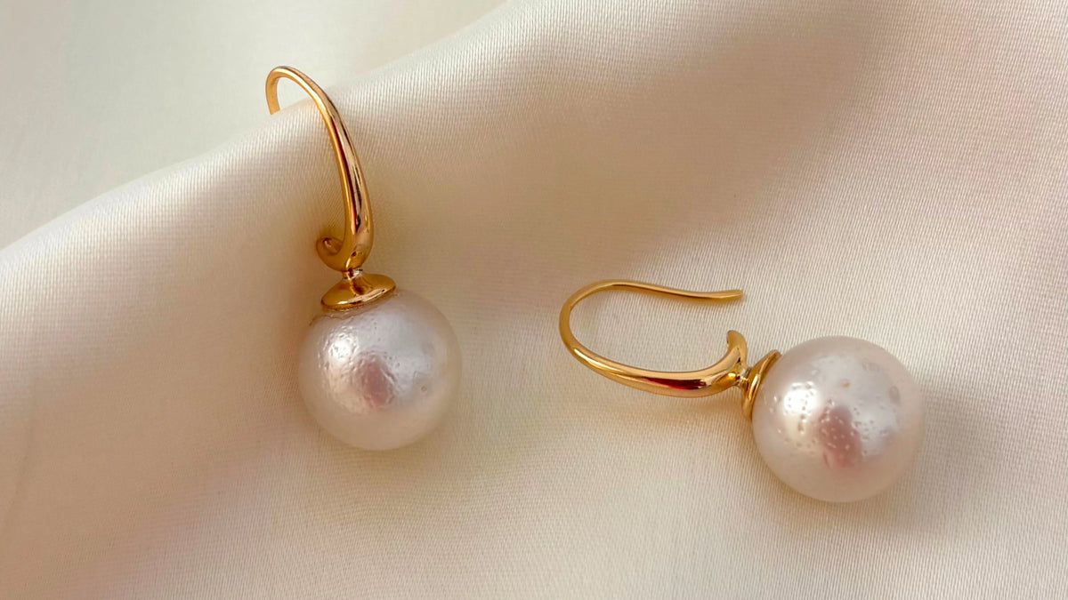 Swan White South Sea Pearl Earrings in Silver Gold plated - CherishBox 