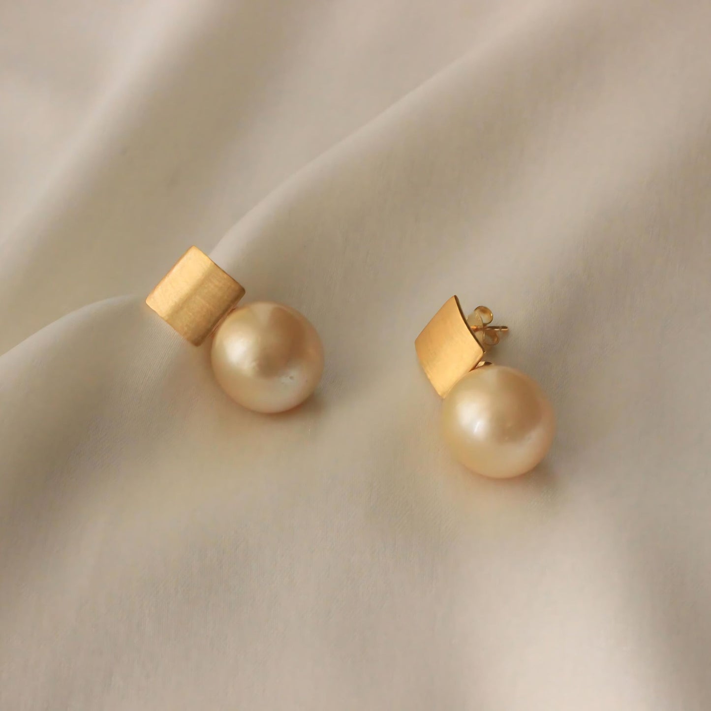 South Sea Pearl Earring - CherishBox