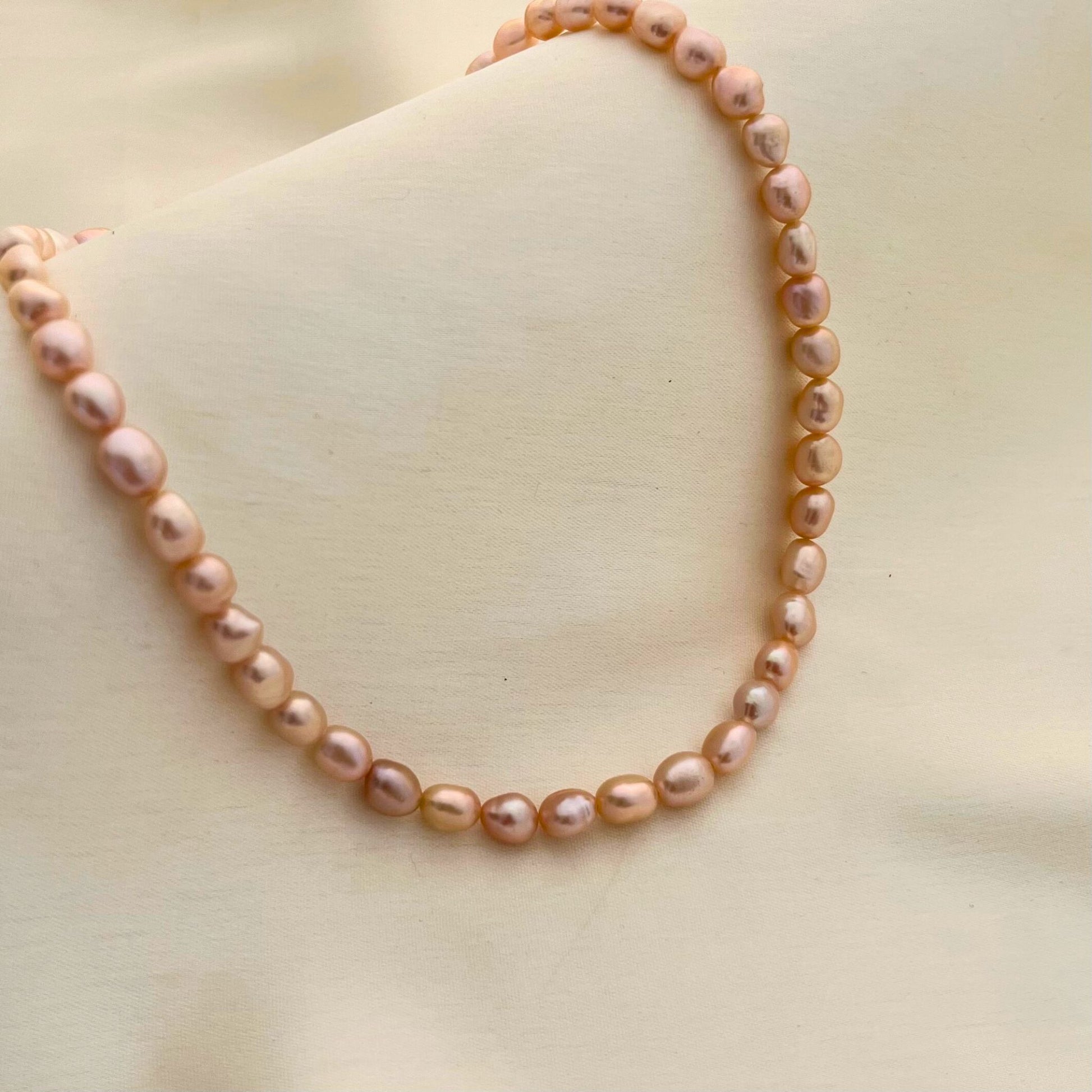 Peach Tumble Pearl Necklace- Cherishbox 