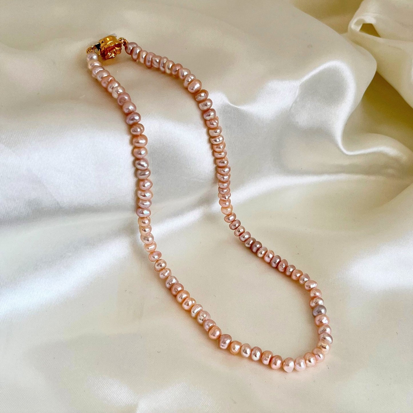 Unshaped Peach Pearl Necklace - CherishBox