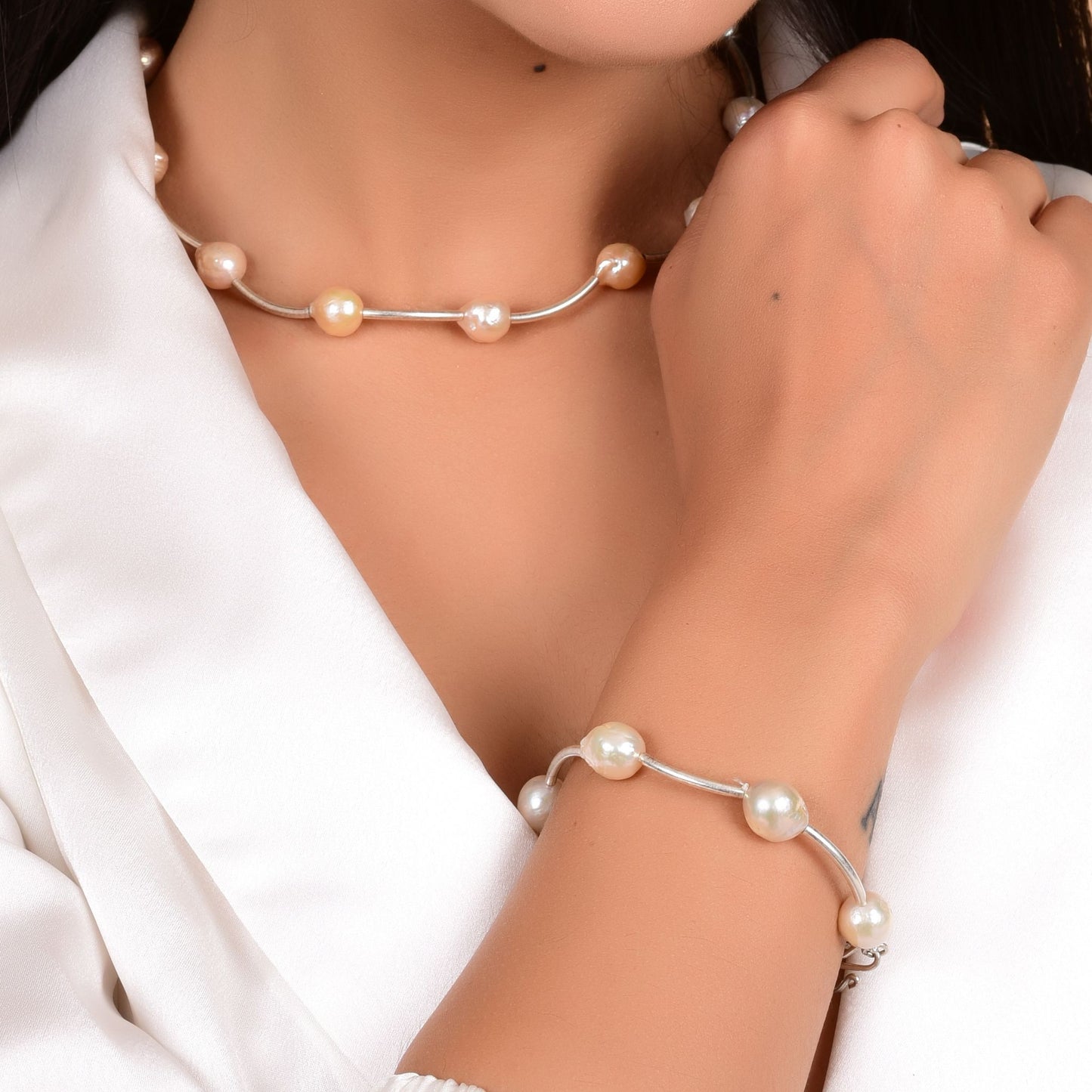 Minimalist Pearl Bracelet - CherishBox 