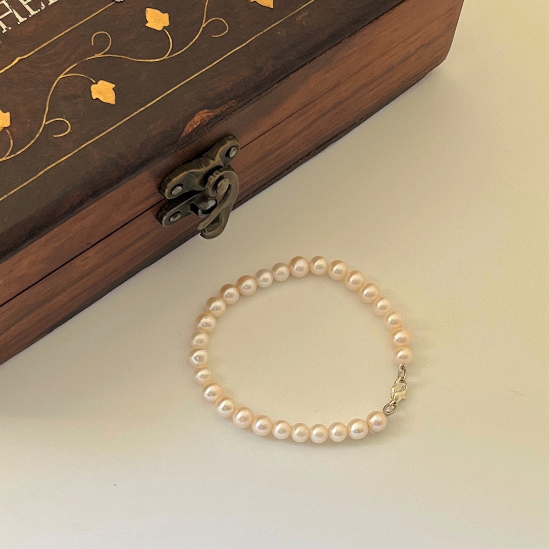 White Pearl Bracelet - CherishBox