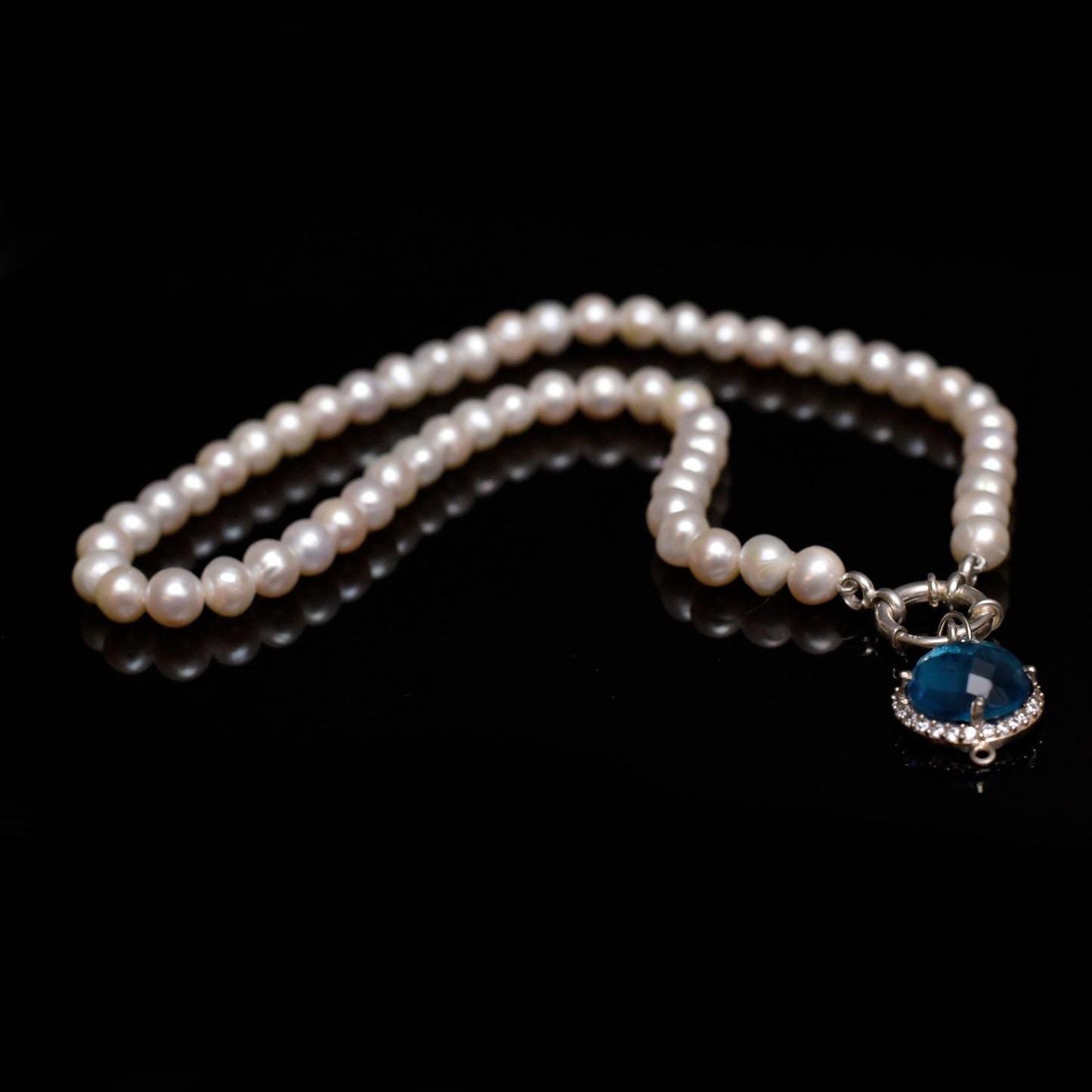 The Blue Ocean - Pearl Necklace with Blue Stone