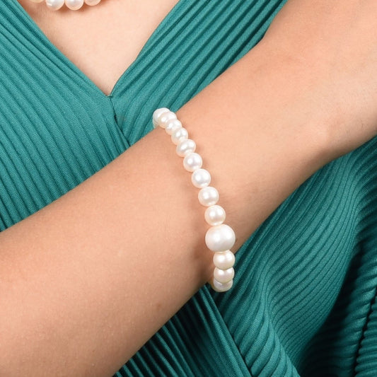 Graded Milky White Pearl Bracelet